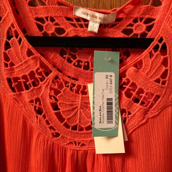 Coral lace tank - Picture 2 of 2